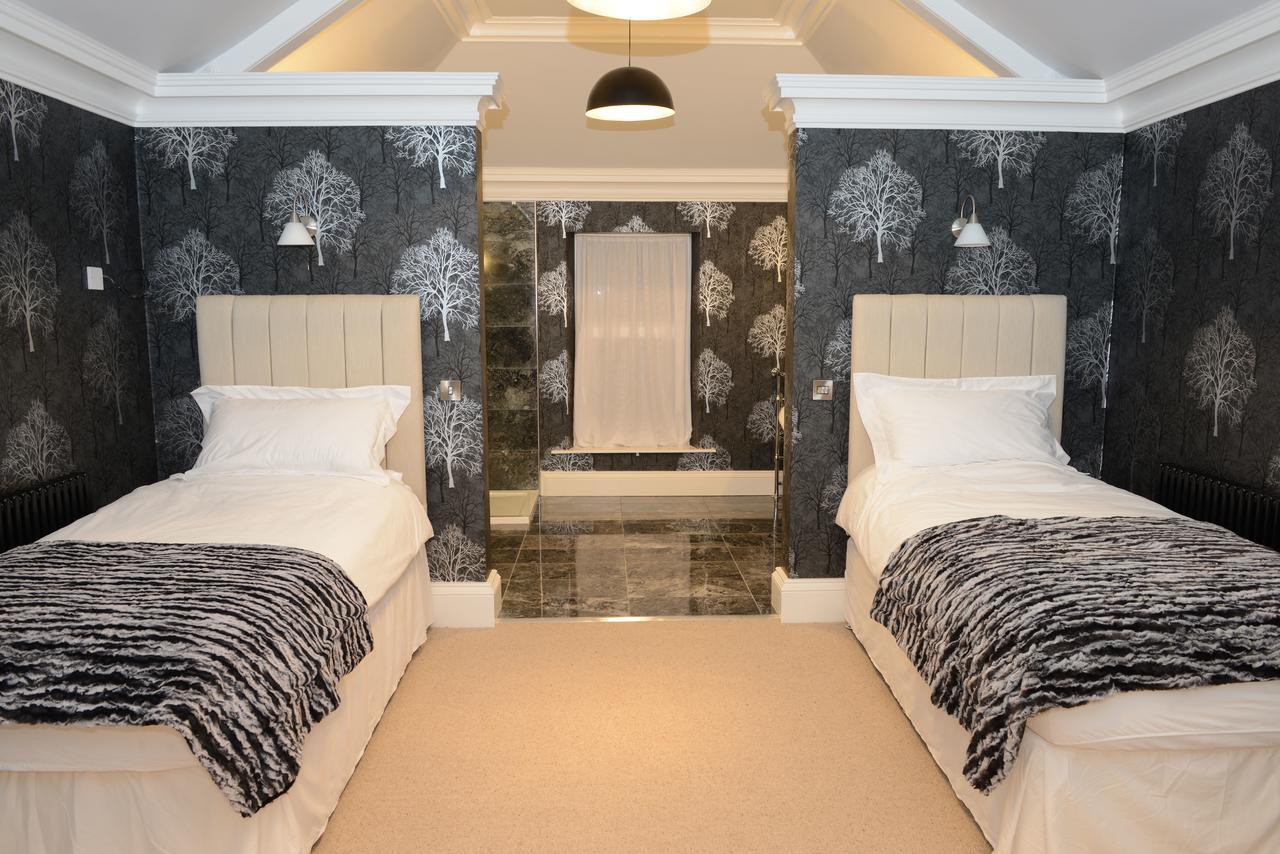 Bishopcleugh Guest House Локърби Екстериор снимка